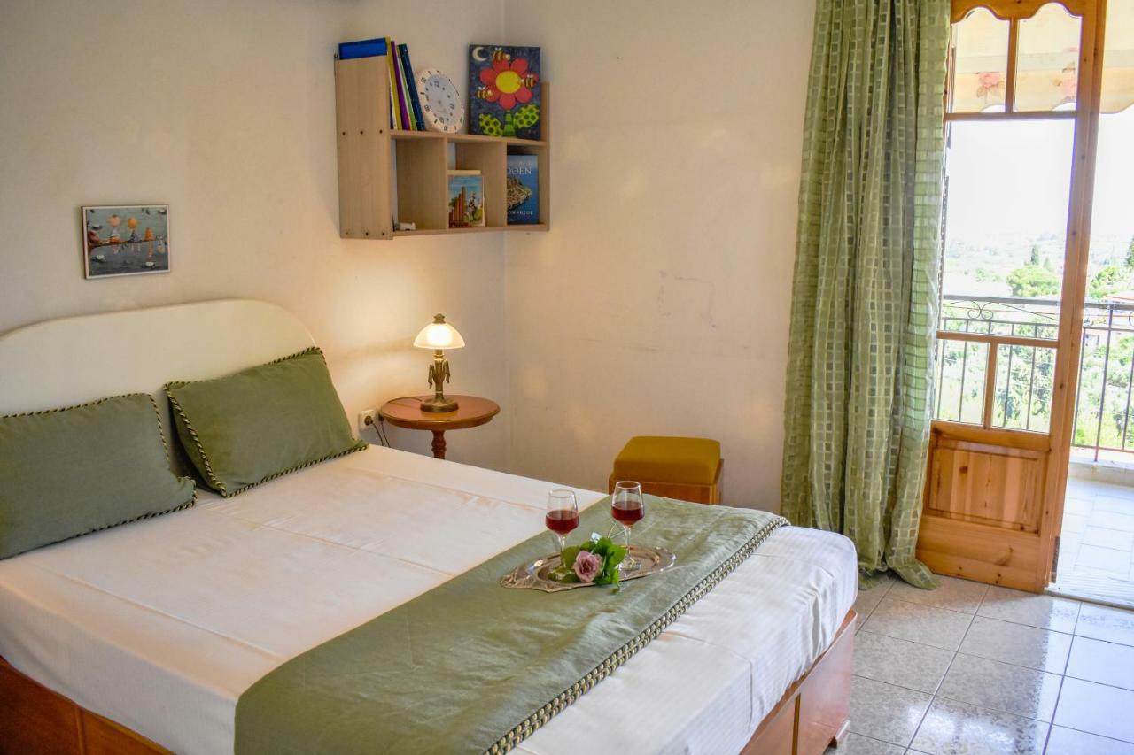 Mayra Apartment Lithakia  Buitenkant foto