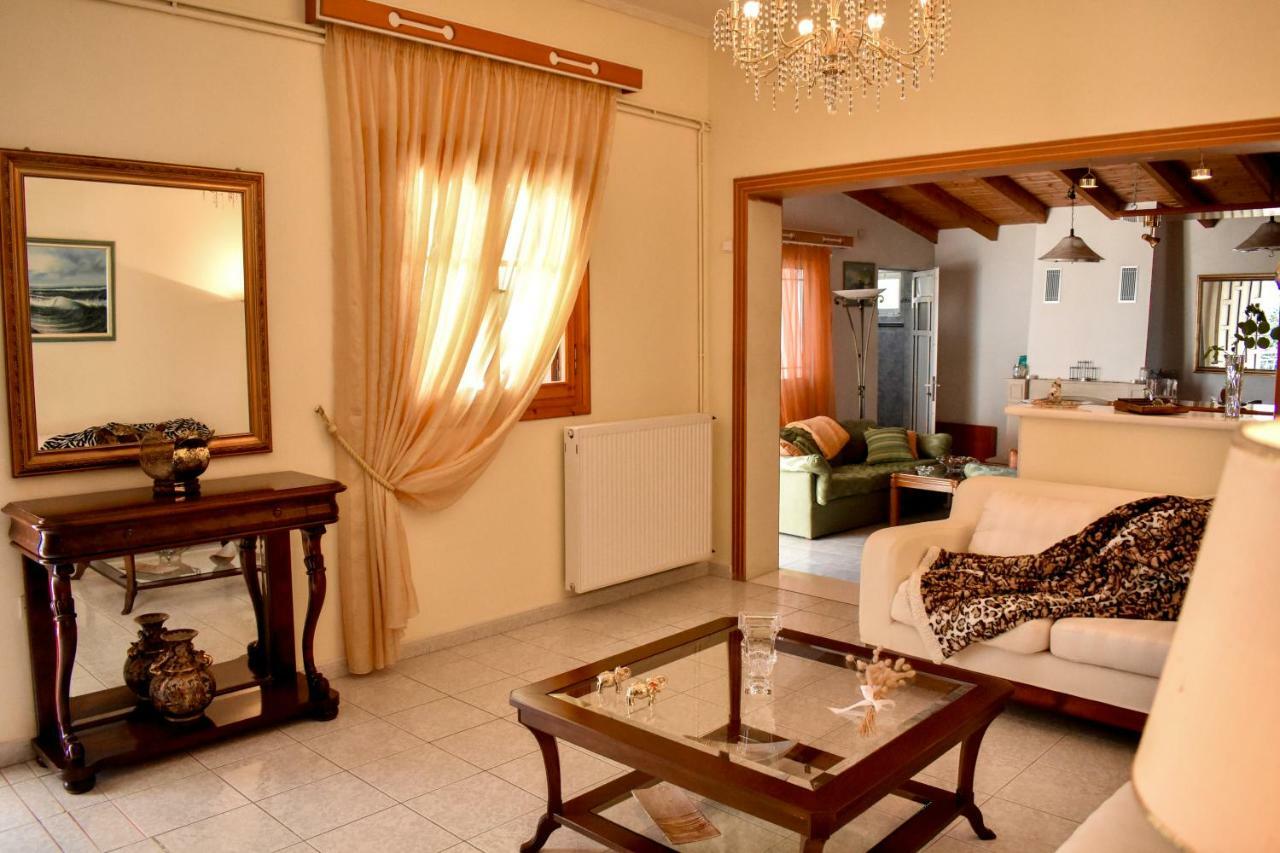 Mayra Apartment Lithakia  Buitenkant foto