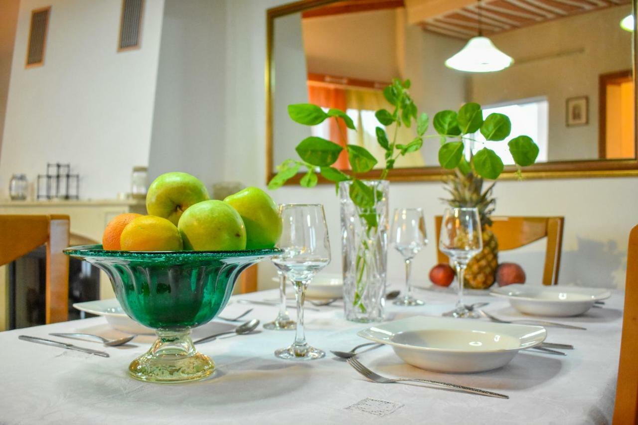 Mayra Apartment Lithakia  Buitenkant foto